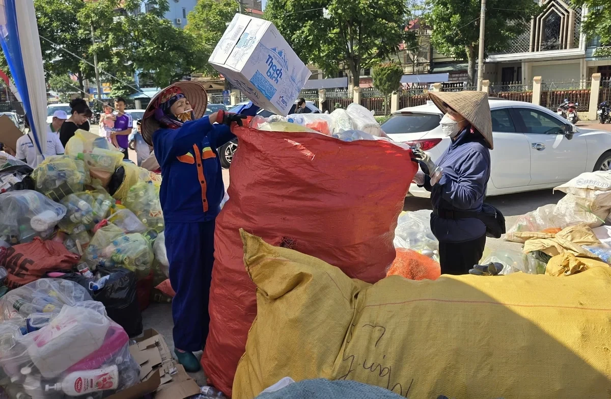 Tháo gỡ điểm nghẽn trong chuỗi thu gom và xử lý rác thải